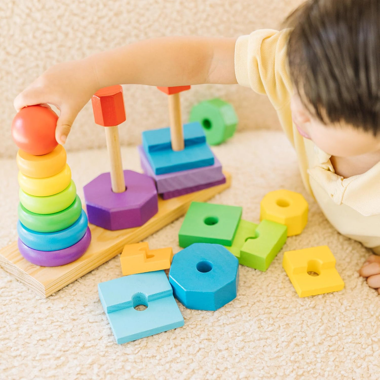 Melissa & Doug: Geometric Stacker