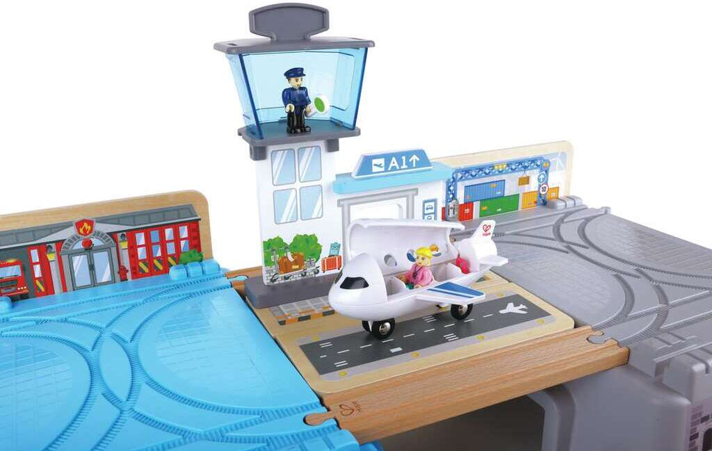 Hape: Mega Metropolis Train Bucket Set