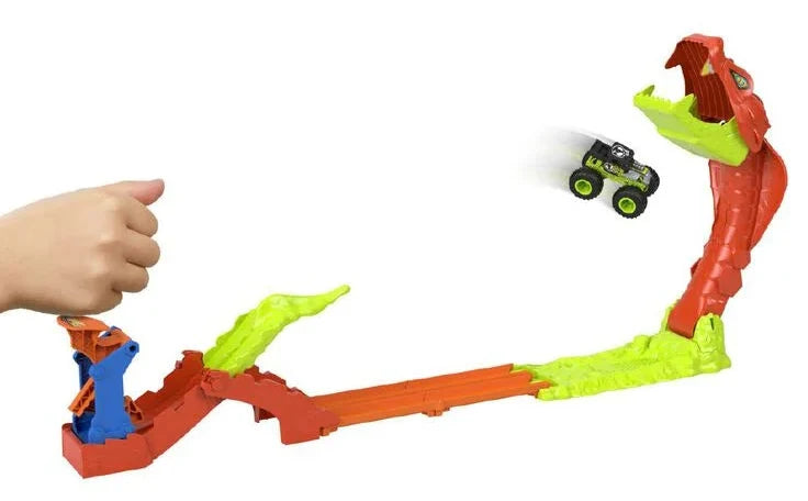 Hot Wheels: Snake Slam Takedown Playset