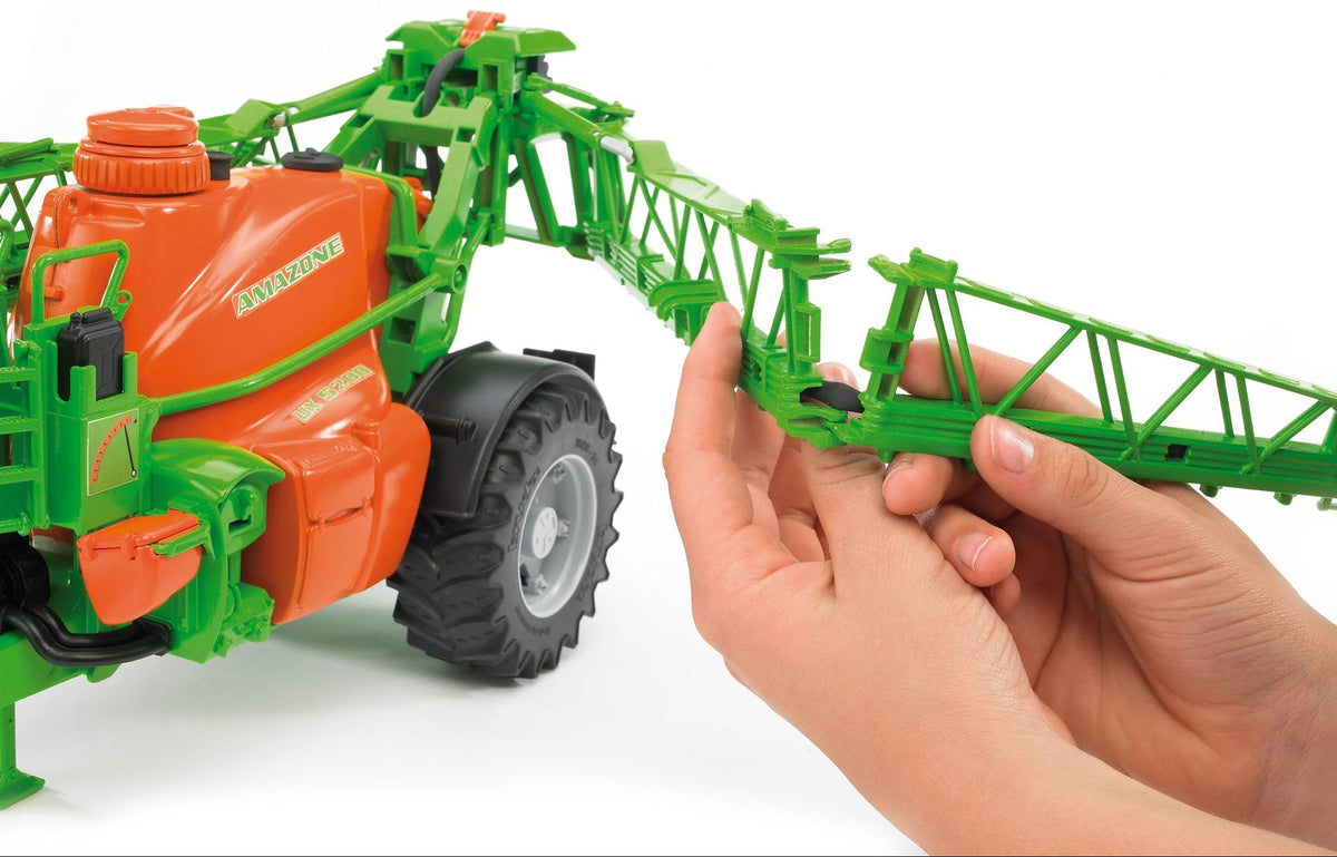 Bruder: Amazone Field Sprayer