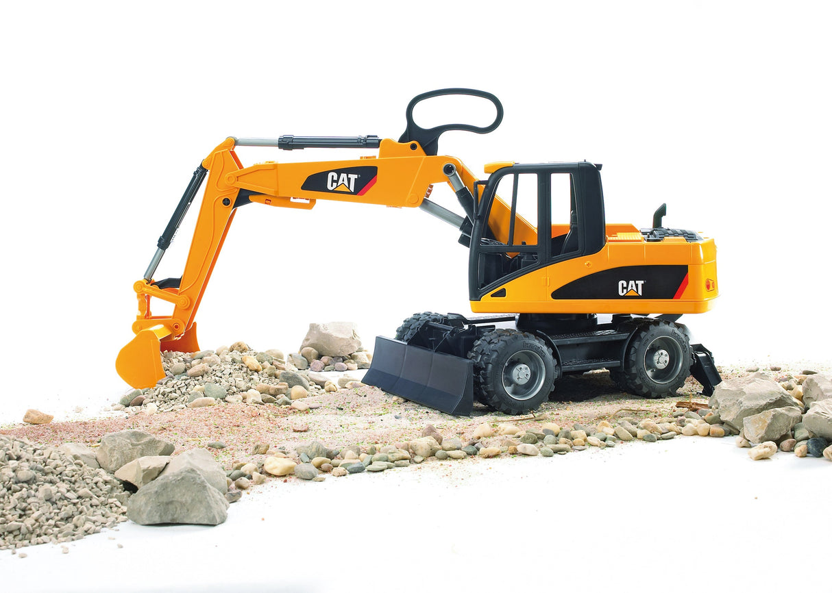 Bruder: CAT Wheel Excavator