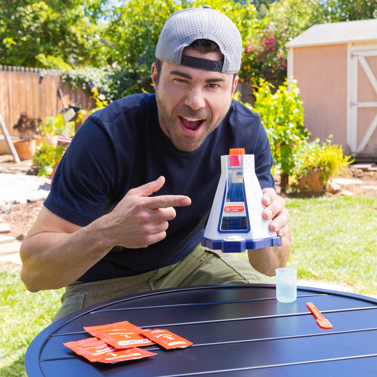 CrunchLabs: Elephant Toothpaste Blast