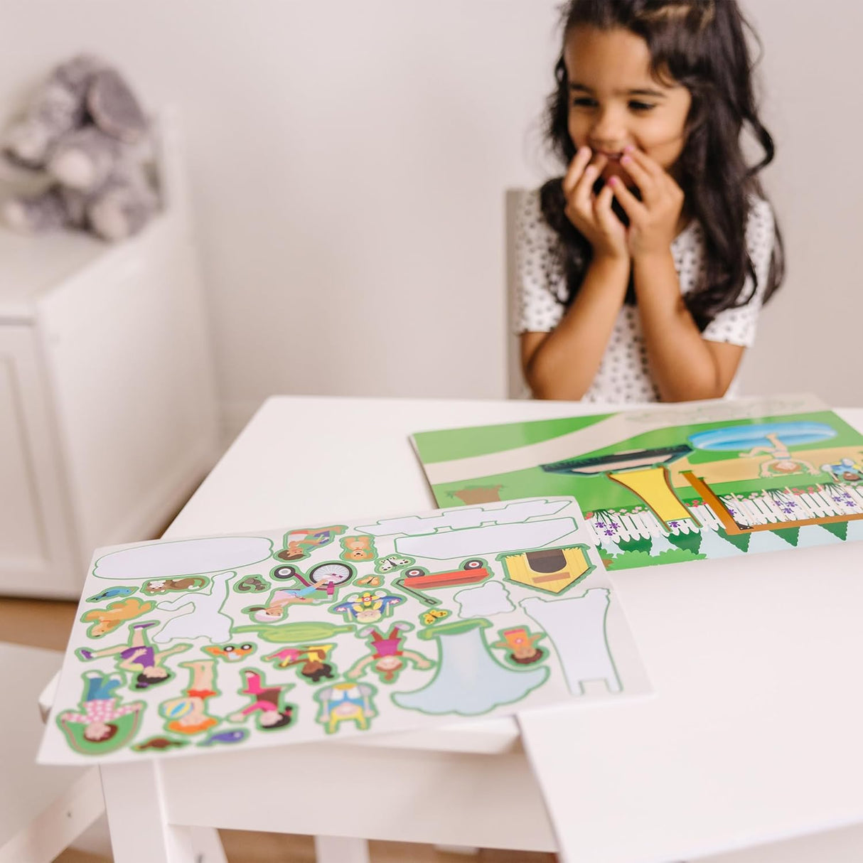 Melissa & Doug: Reusable Sticker Pad - Play House