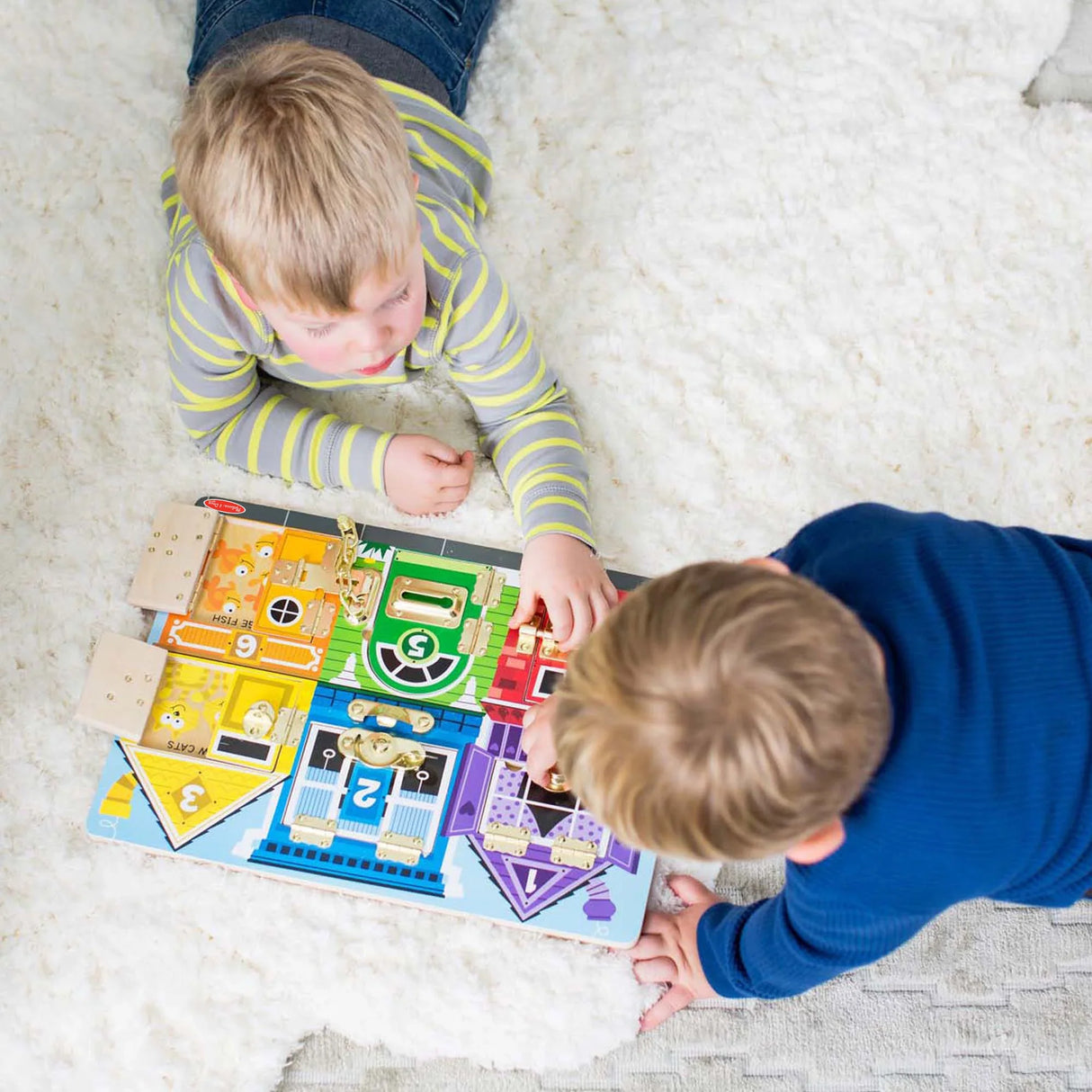 Melissa & Doug: Latches Board