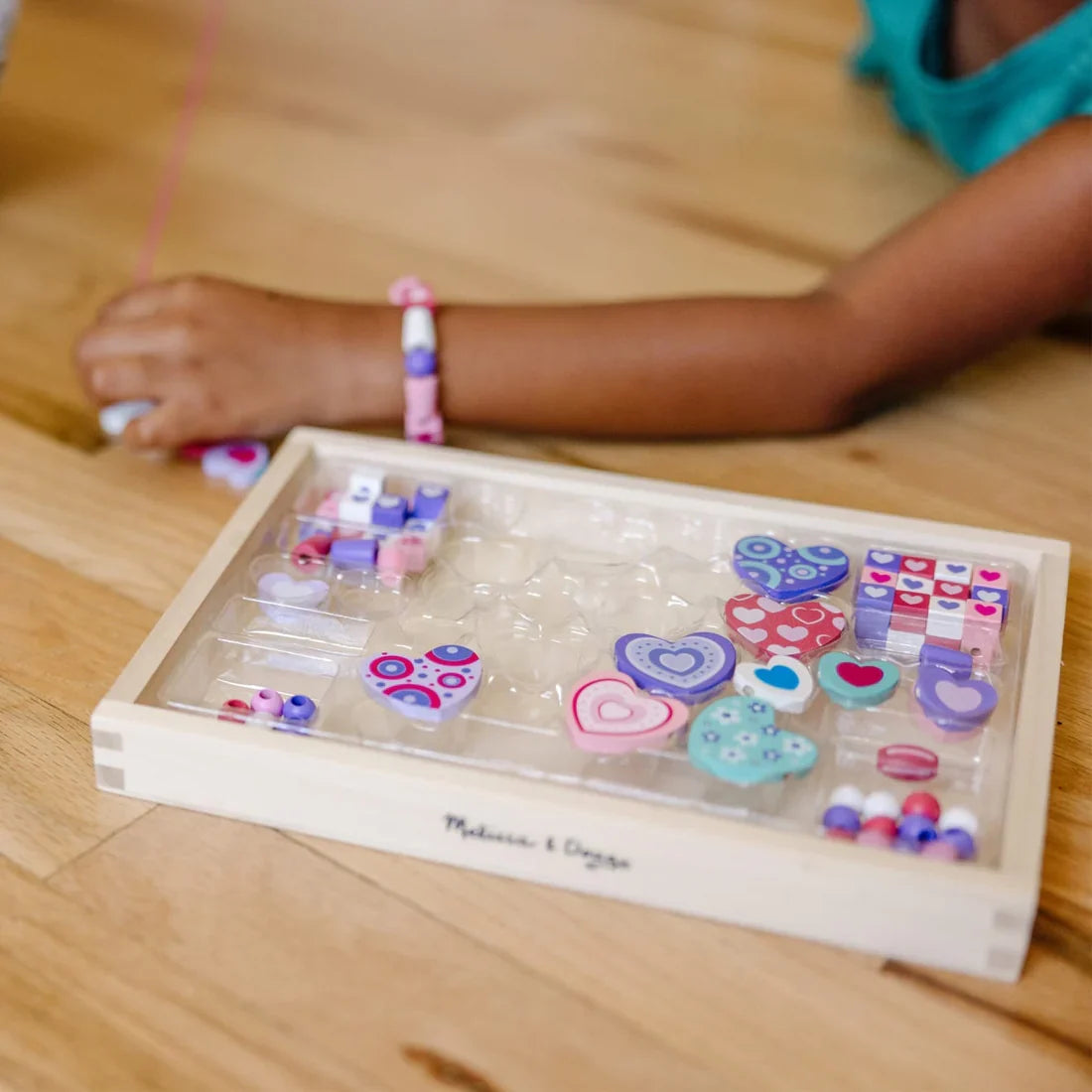 Melissa & Doug: Sweet Hearts Bead Set