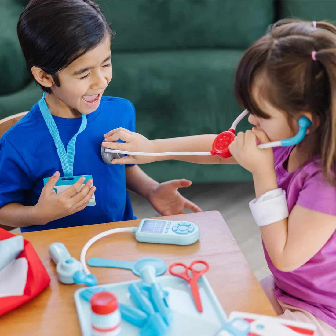 Melissa & Doug: Get Well Doctor's Kit Play Set