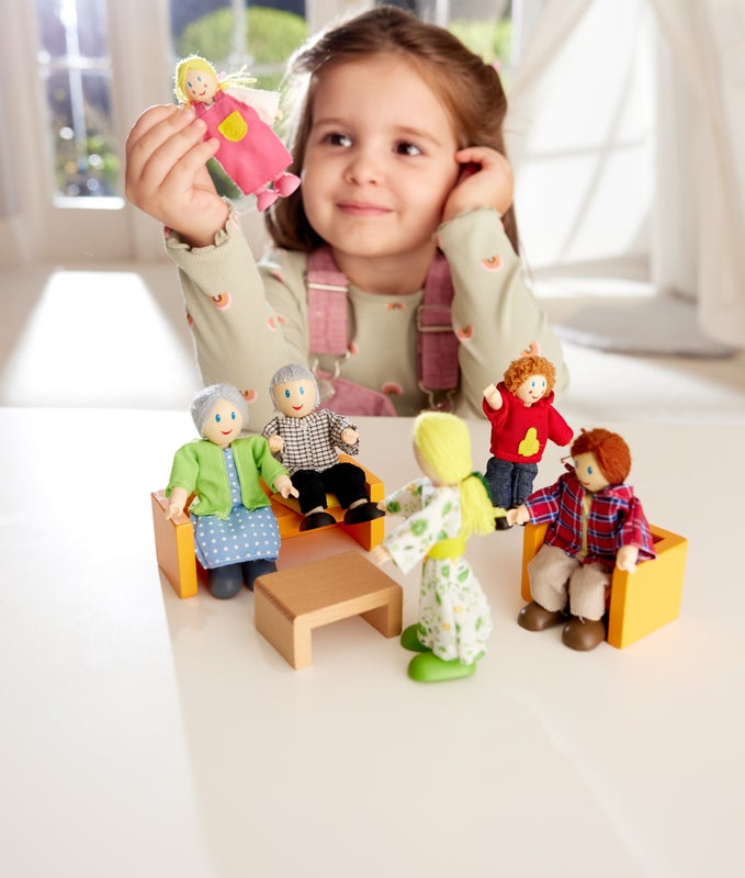 Hape: Happy Family of 6 - Caucasian