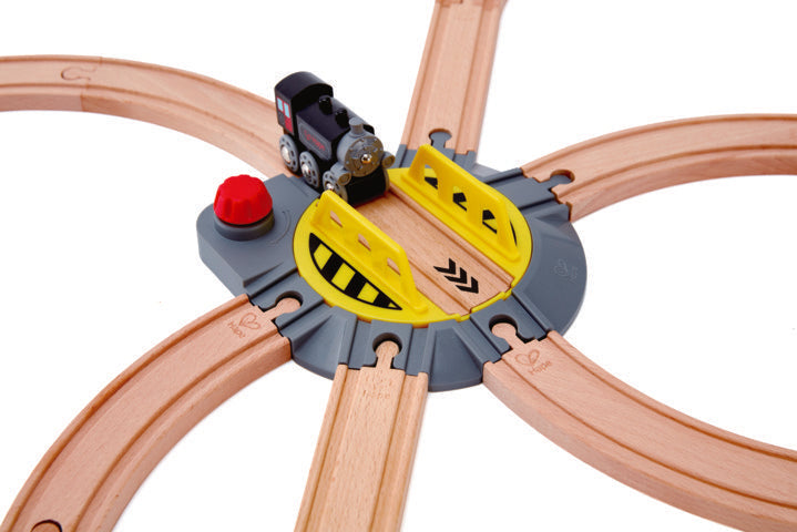 Hape: Adjustable Rail Turntable