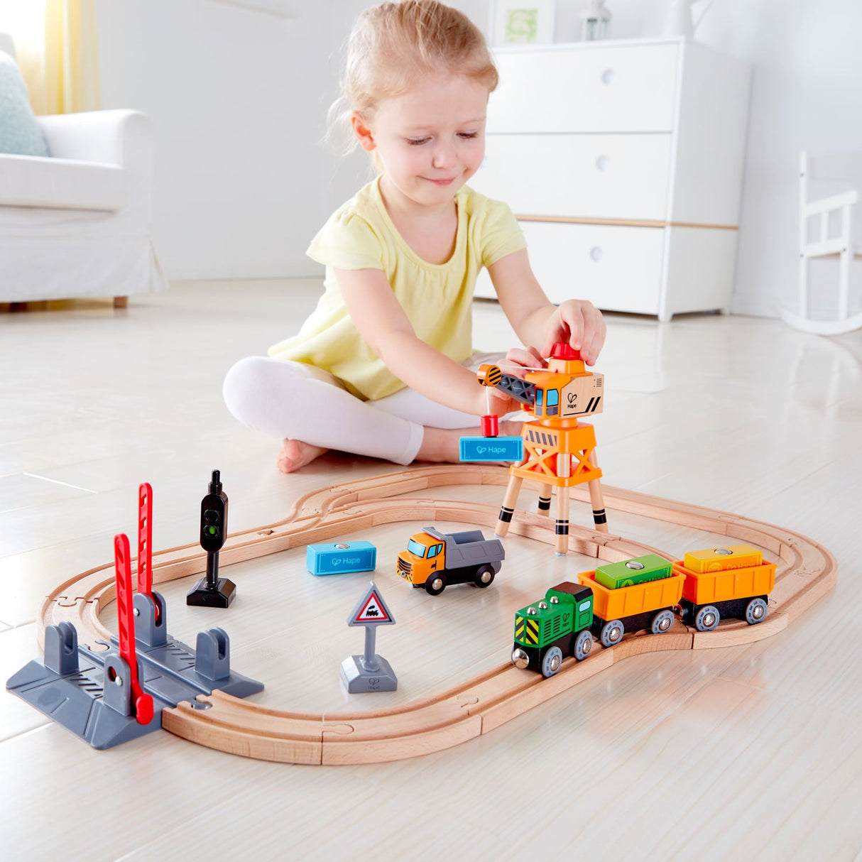 Hape: Crossing & Crane Set