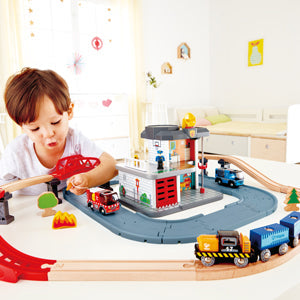 Hape: Fire Truck with Siren