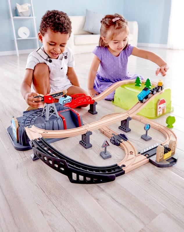 Hape: Railway Bucket-Builder-Set