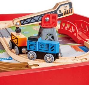 Hape: Ride-on & Foldable Engine Table