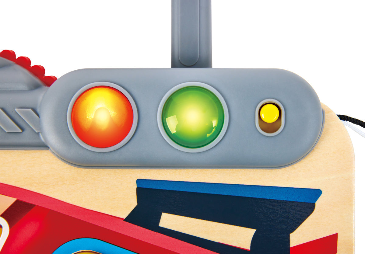 Hape: Little Racer’s Busy Board