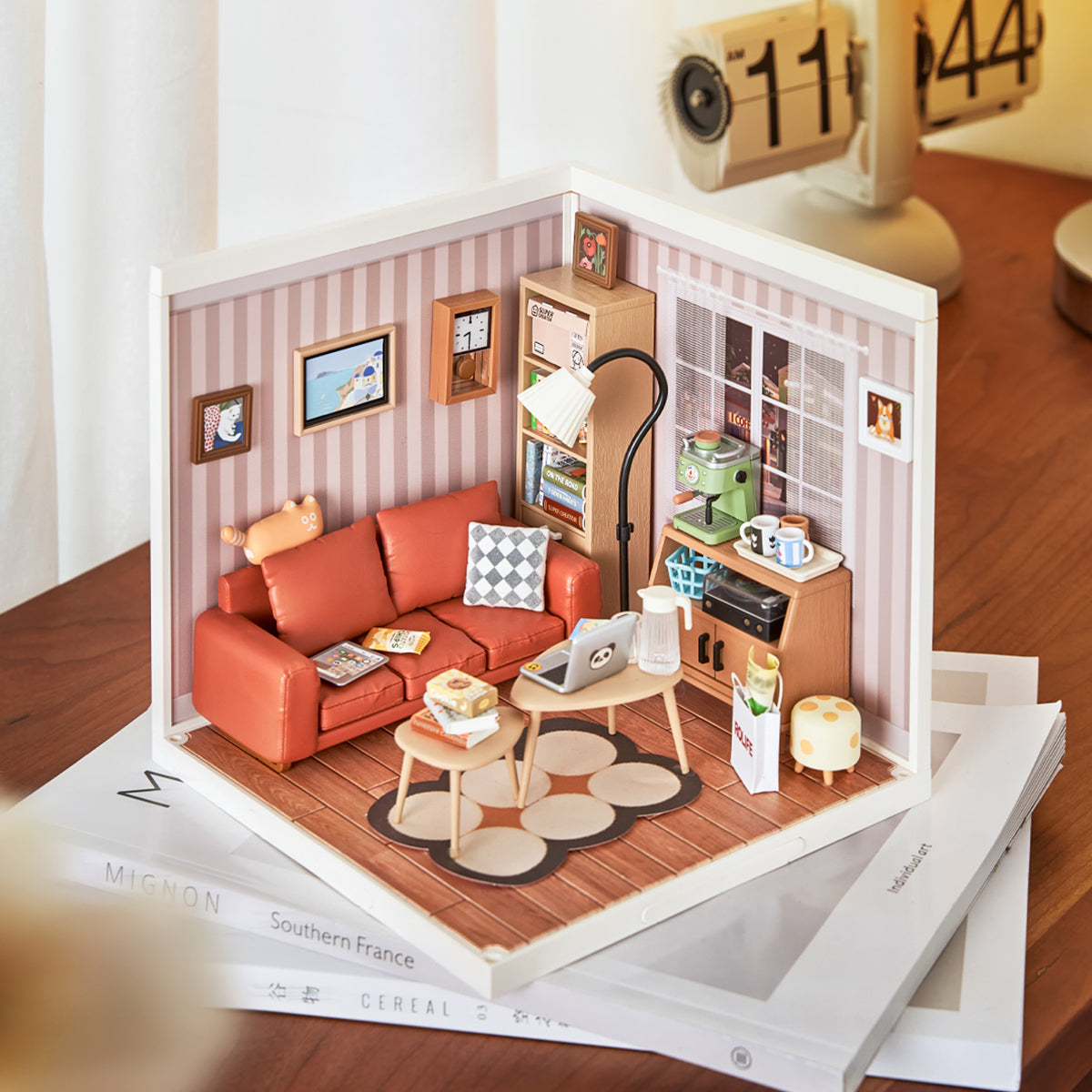 Rolife: Cozy Living Lounge - Super Store Plastic DIY Miniature Puzzle