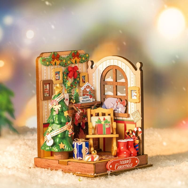 Rolife: Christmas Fireplace DIY Miniature Puzzle Kit - (DS041)