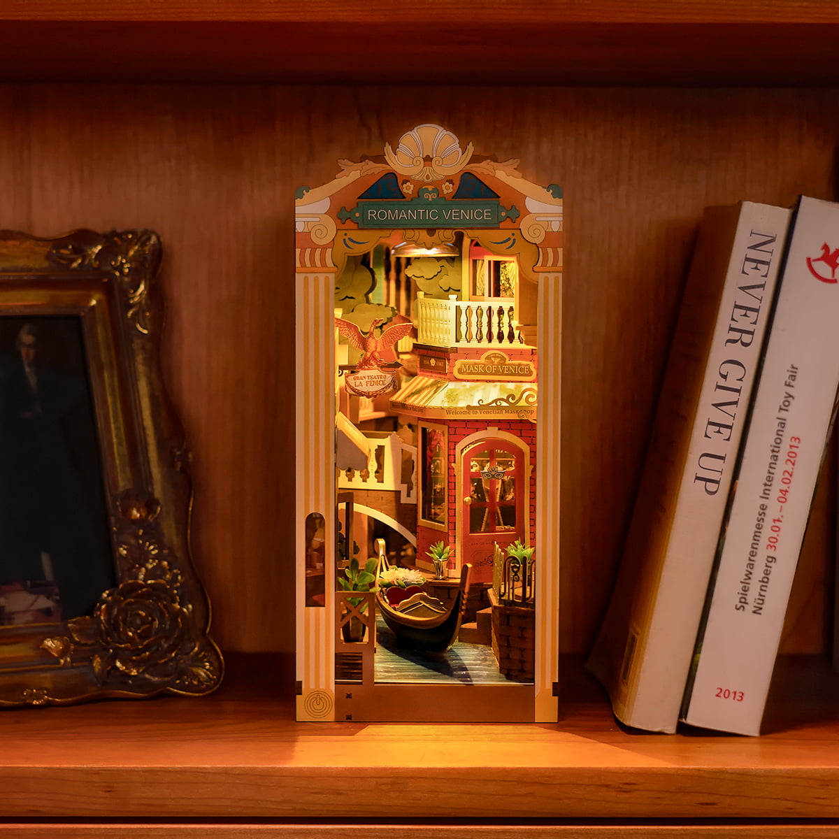 Rolife: Romantic Venice Book Nook DIY Miniature Puzzle