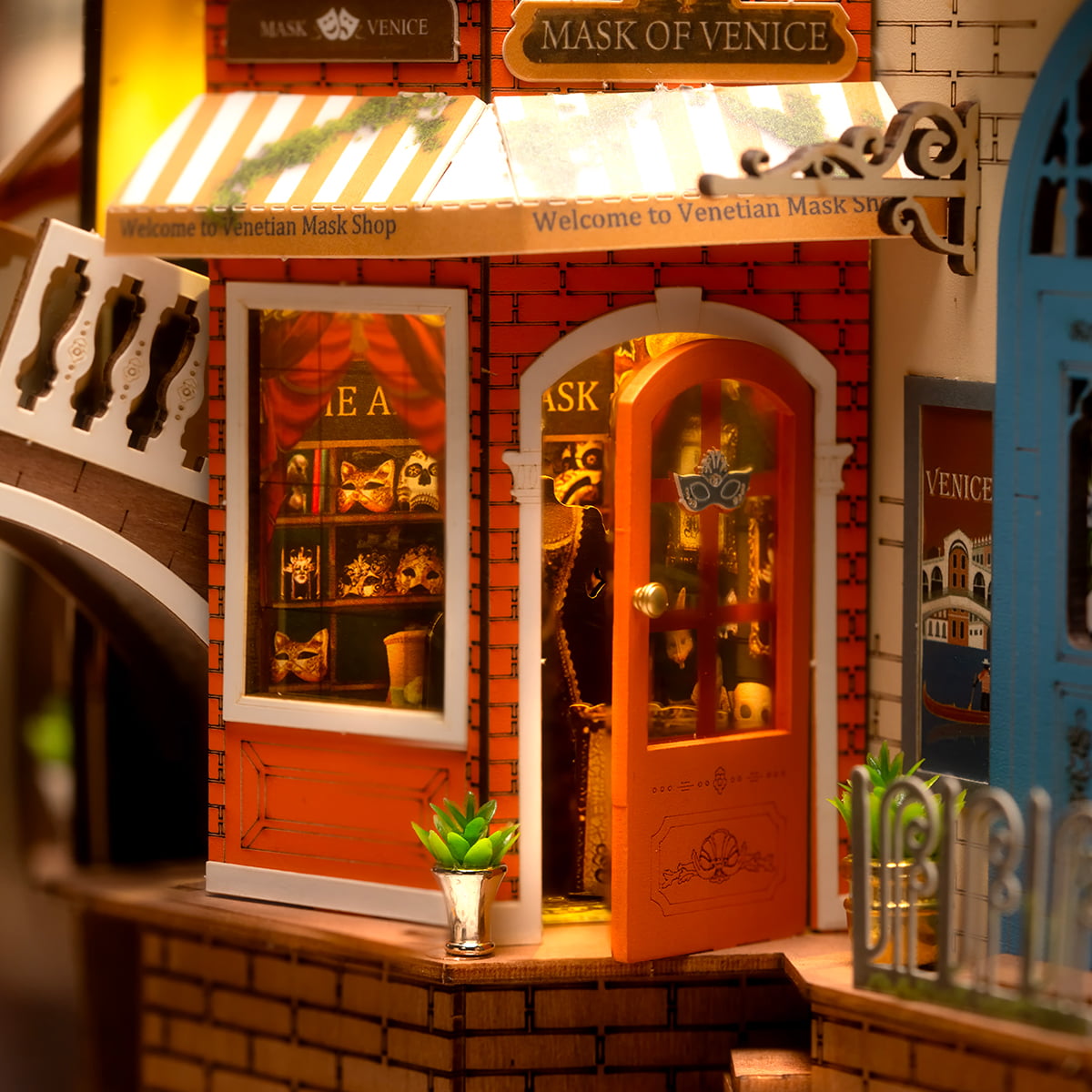 Rolife: Romantic Venice Book Nook DIY Miniature Puzzle