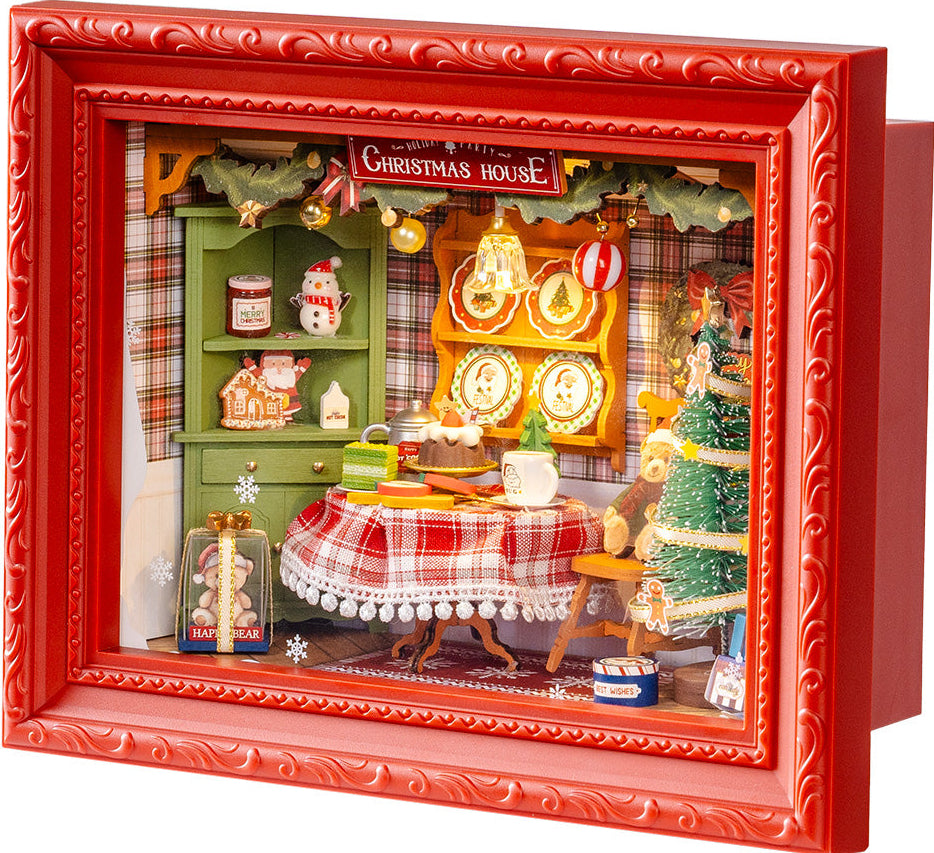 Rolife: Christmas Eve Party DIY Miniature Puzzle Kit - (DP005)
