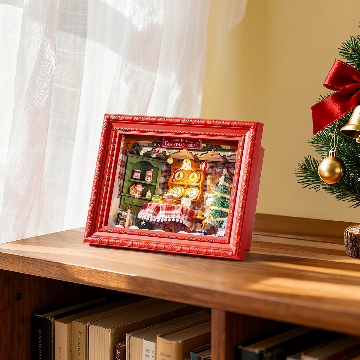 Rolife: Christmas Eve Party DIY Miniature Puzzle Kit - (DP005)