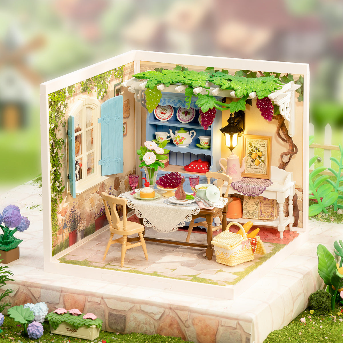 Rolife: Midsummer Dream Yard - Super Store Plastic DIY Miniature Puzzle