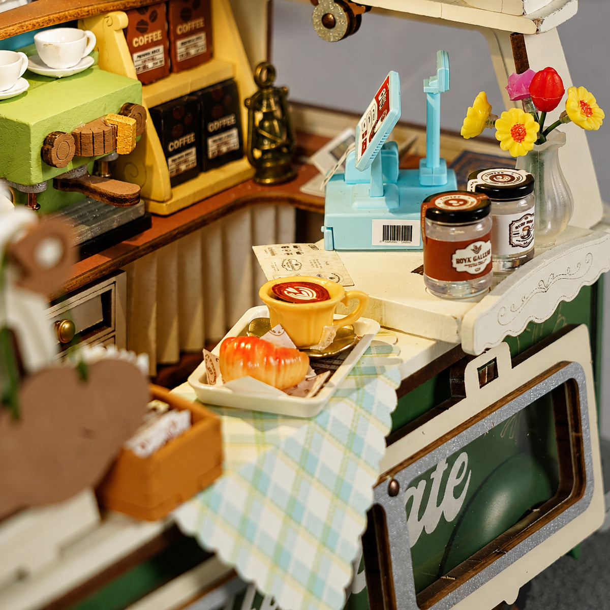 Rolife: Leo's Coffee Truck DIY Miniature Puzzle