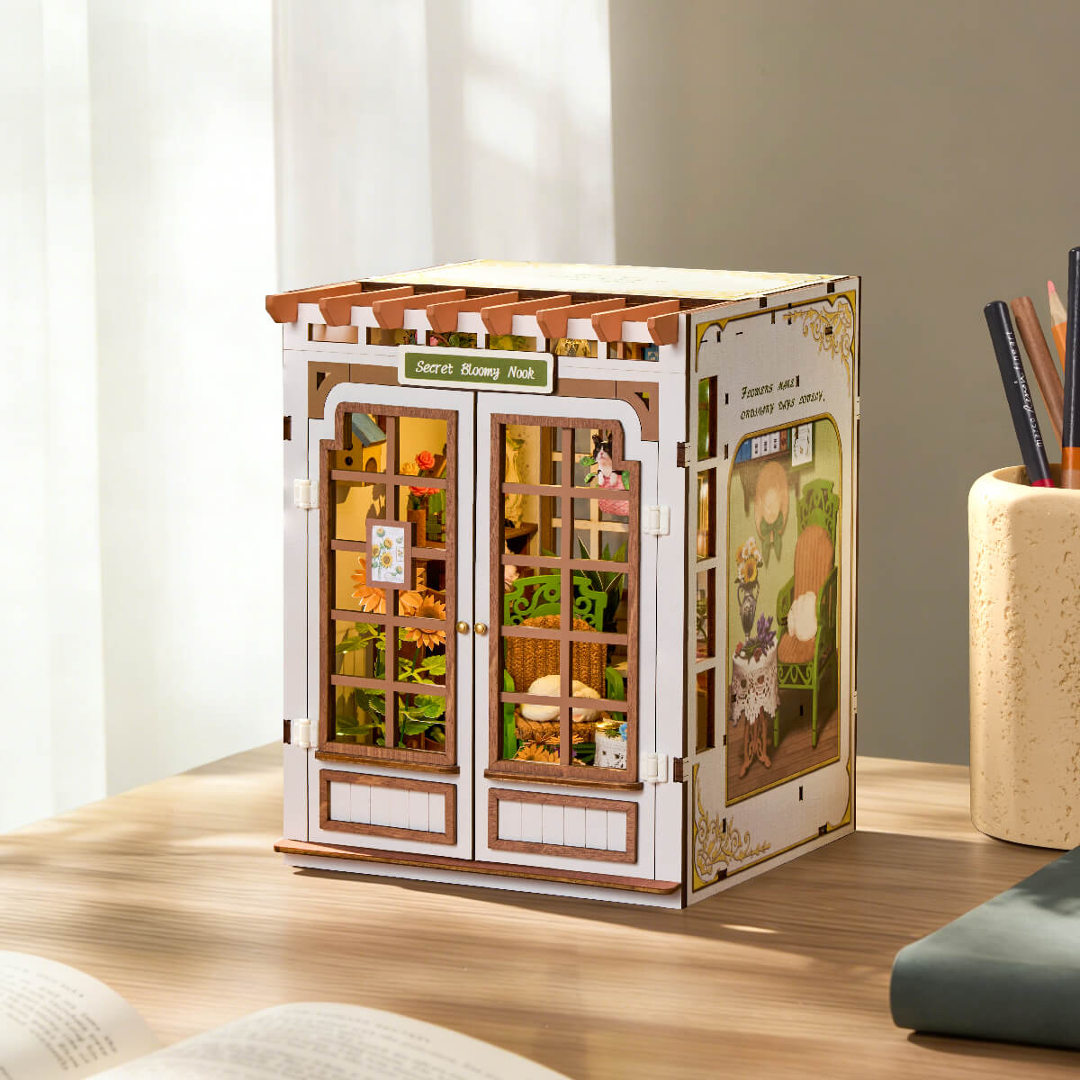 Rolife: Secret Bloomy Nook Book Nook DIY Miniature Puzzle