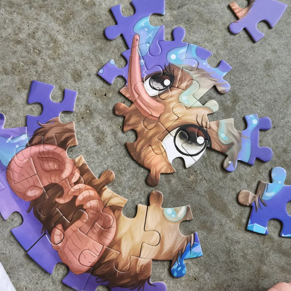 Glowworm Glitter Critter Round Puzzle - 100 piece
