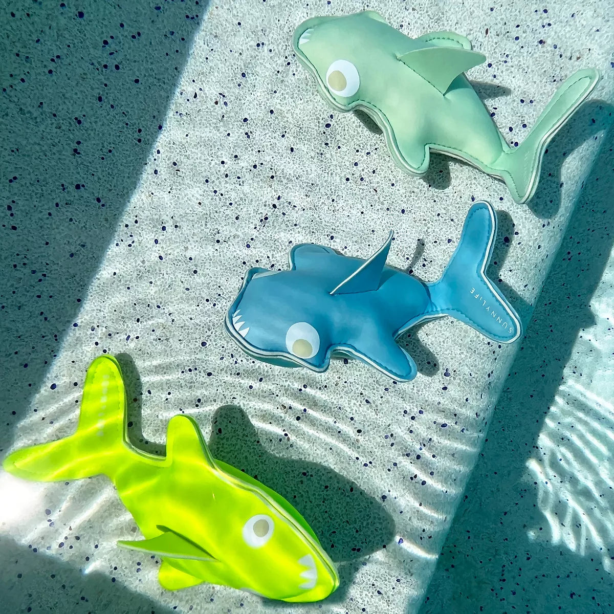 Sunnylife: Salty the Shark Dive Buddies Aqua Neon Yellow Set of 3