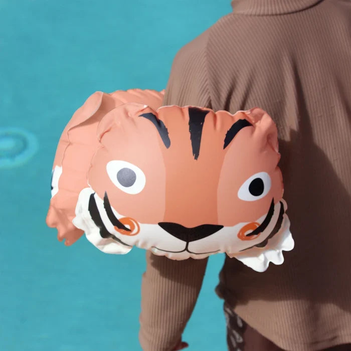 Sunnylife: Inflatable Arm Band Tino the Tiger - Clay