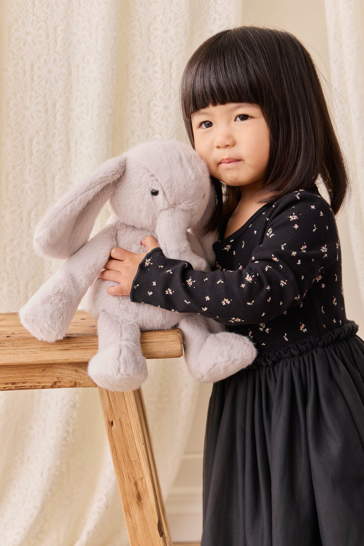 Snuggle Bunnies - Olive the Elephant 30cm