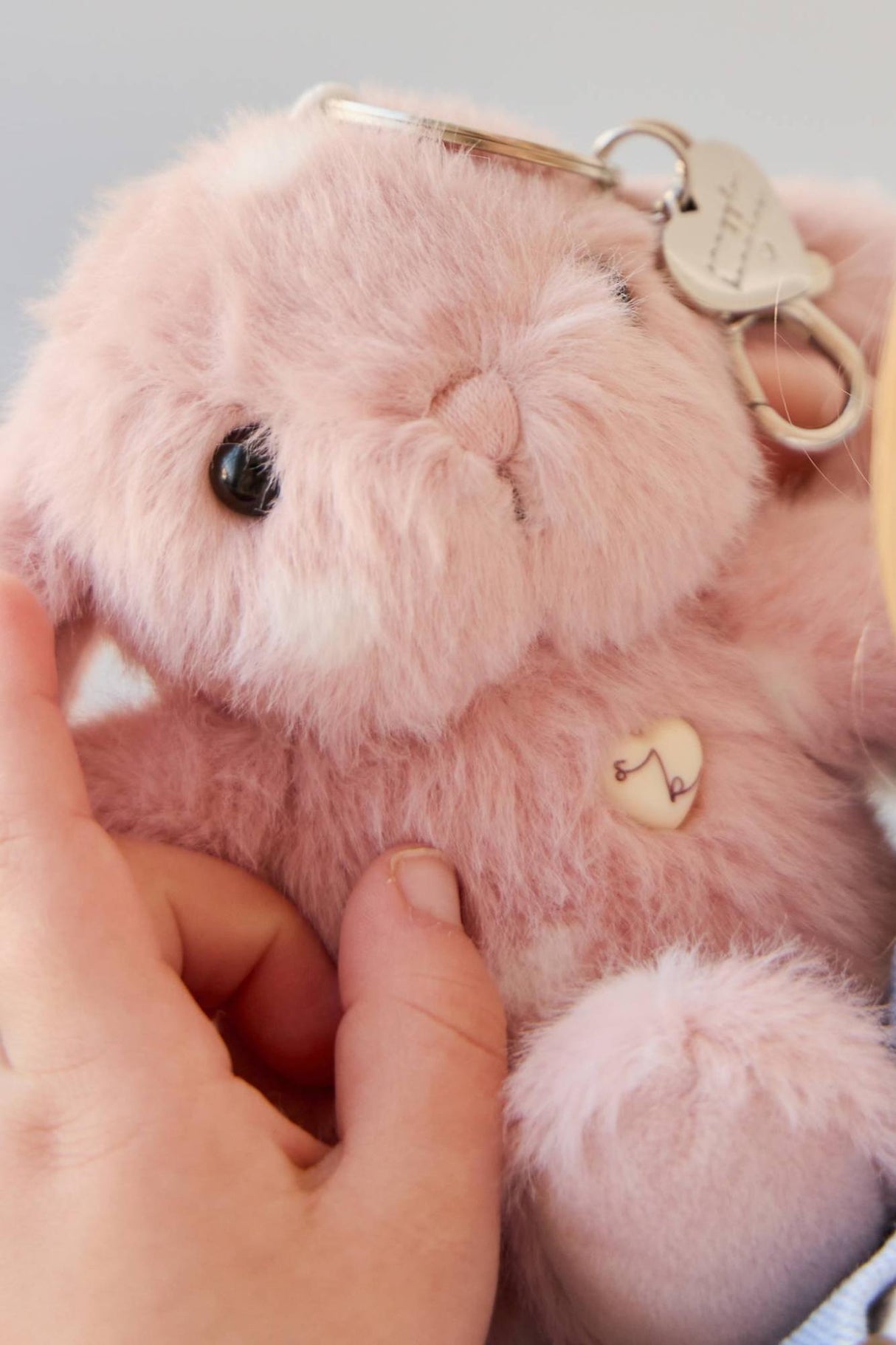 Snuggle Bunnies - Penelope Key Charm - Little Love 15cm