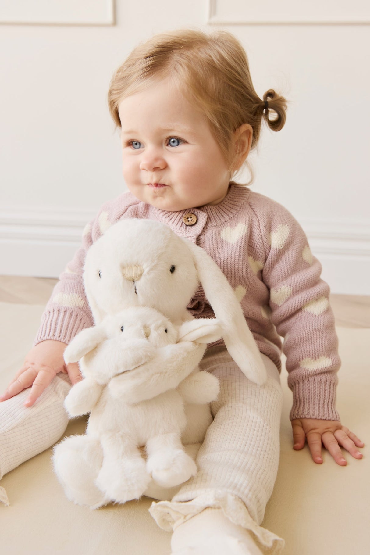 Snuggle Bunnies - Frankie the Hugging Bunny - Marshmallow 30cm