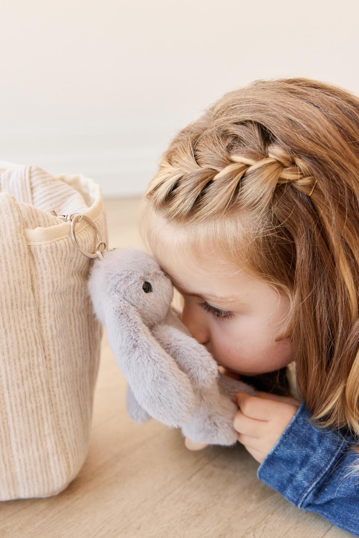 Snuggle Bunnies - Penelope Key Charm - Silver 15cm