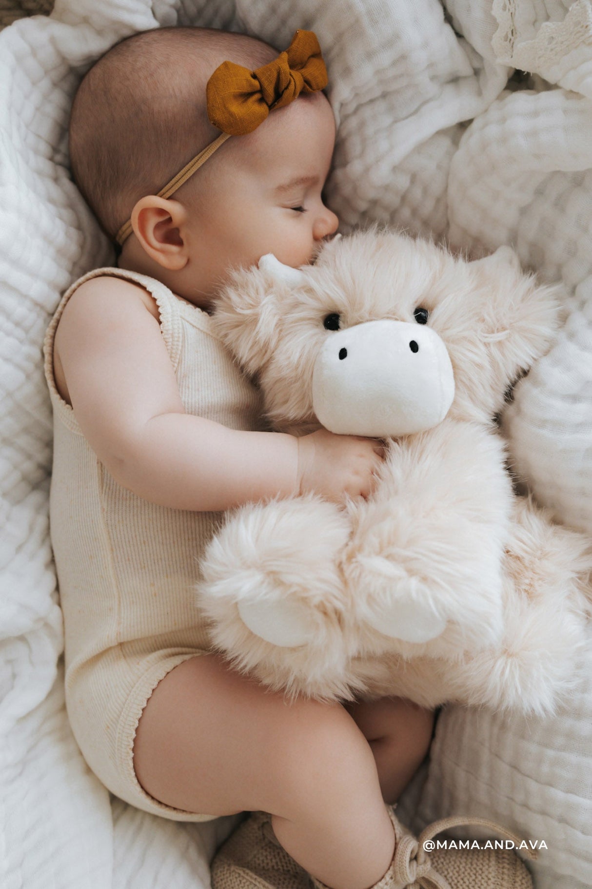 Snuggle Bunnies - Hilda The Highland Cow OS
