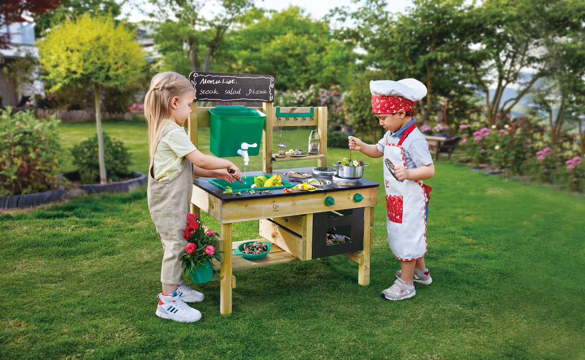 Hape: Outdoor Kitchen