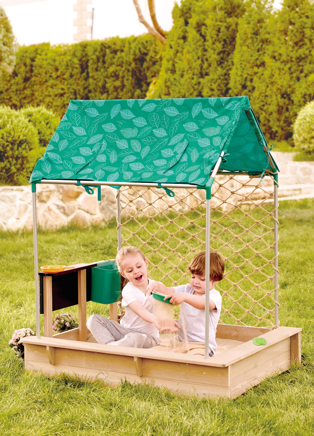 Hape: Sandbox Cabana Kit