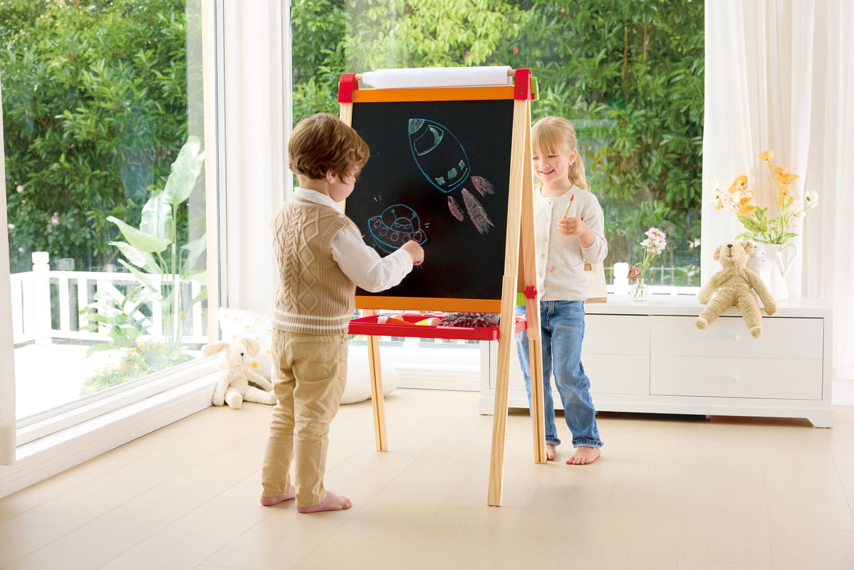 Hape: Little Artists Easel