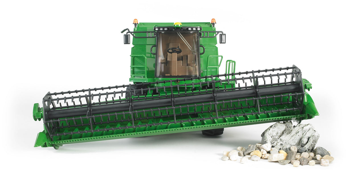 Bruder: John Deere Combine Harvester