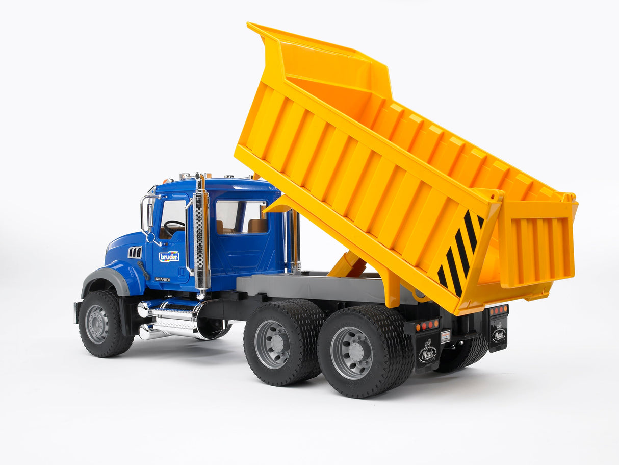 Bruder: MACK Granite Tip Truck
