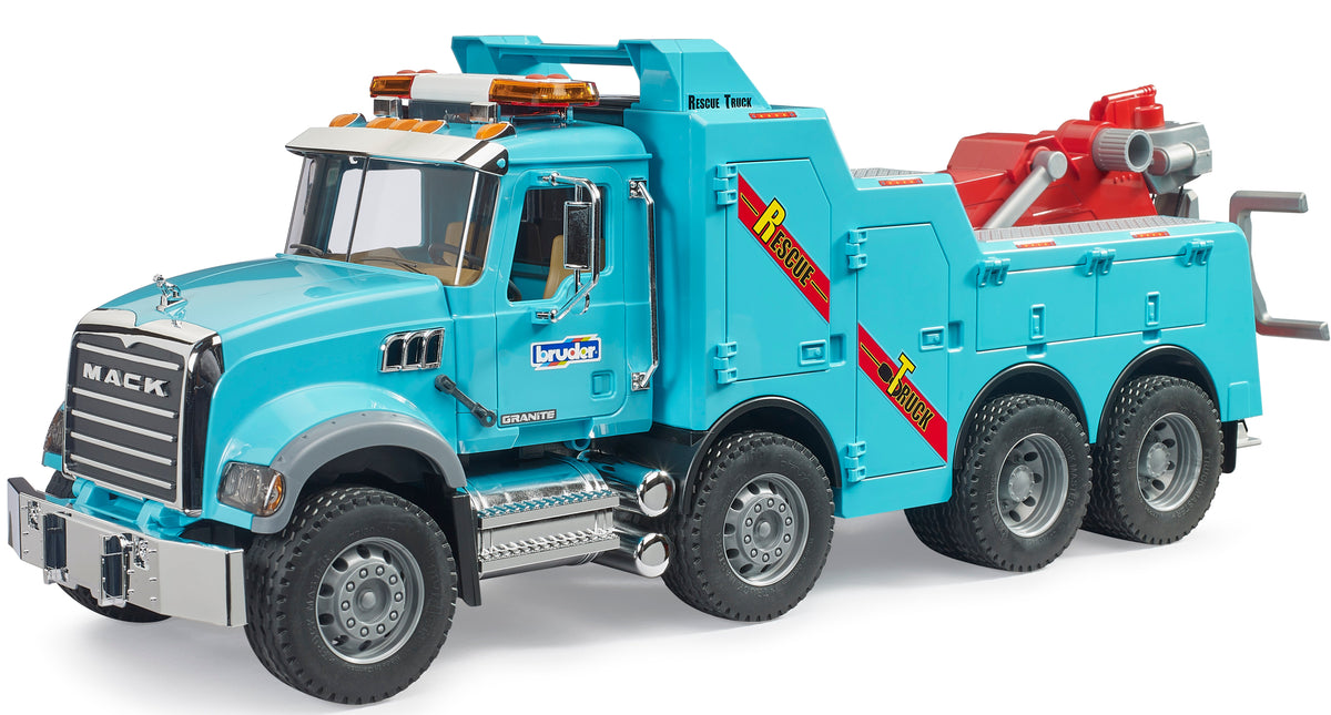 Bruder: MACK Granite Heavy Tow Truck with Light & Sound Module