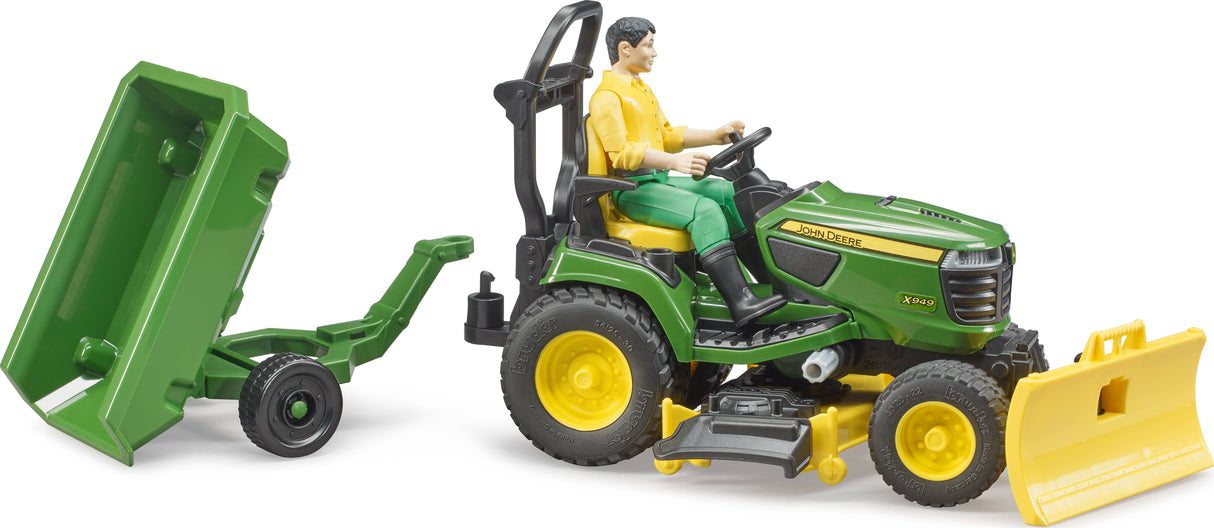 Bruder: John Deere Lawn Tractor With Trailer & Gardener