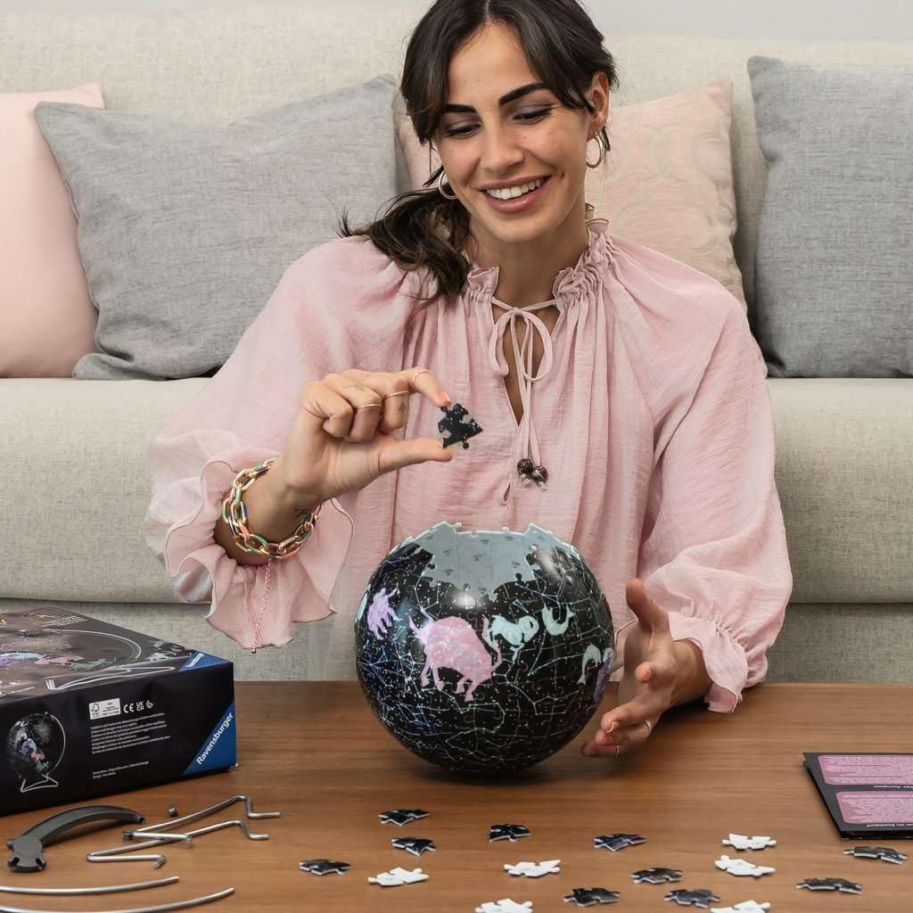 Ravensburger: 3D Puzzle Starglobe Glow-In-The-Dark - 180 Piece
