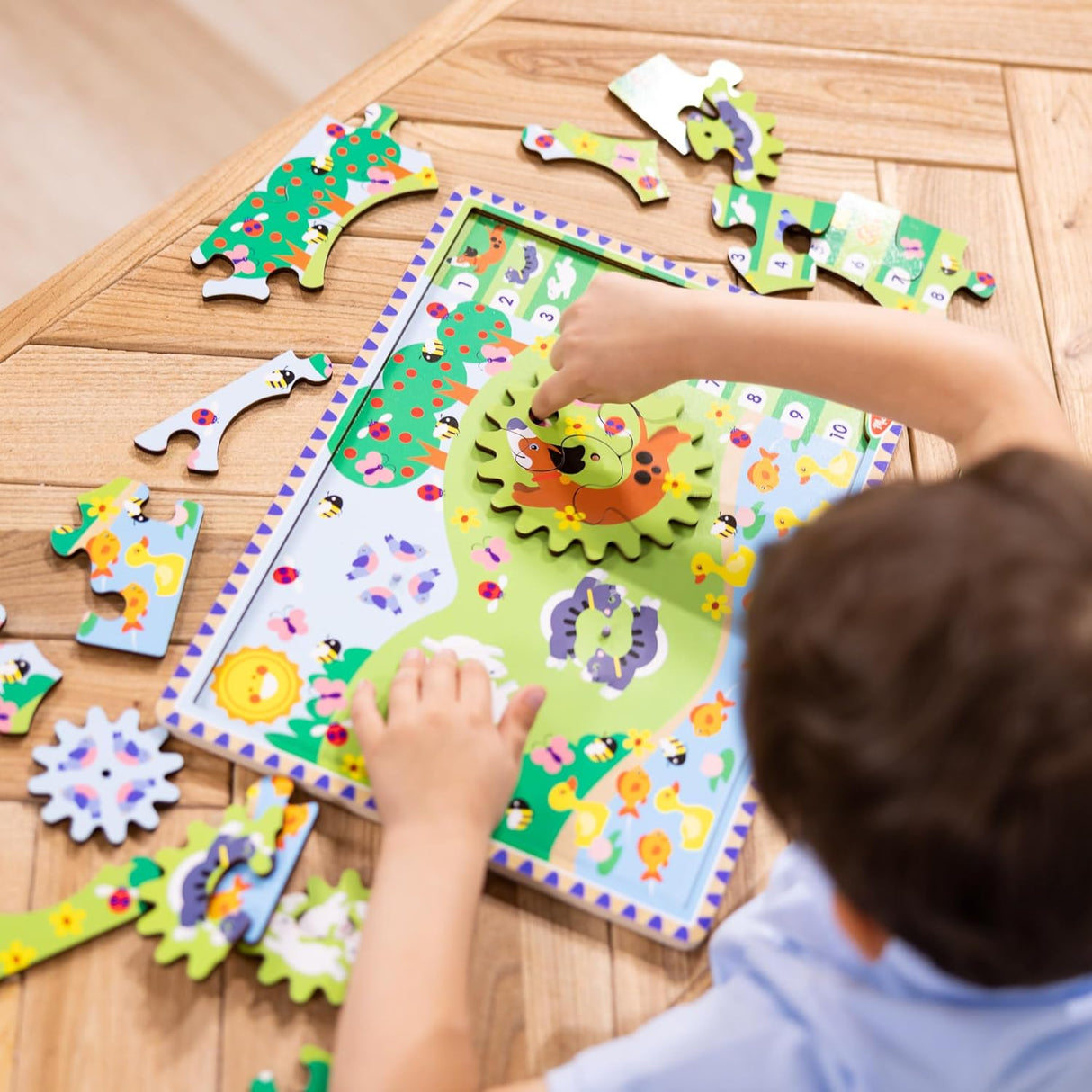 Melissa & Doug: Wooden Animal Chase Gear Puzzle