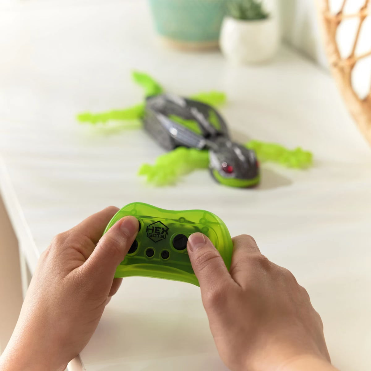 Hexbot Smart Gecko