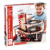 Hape: Park and Go Garage