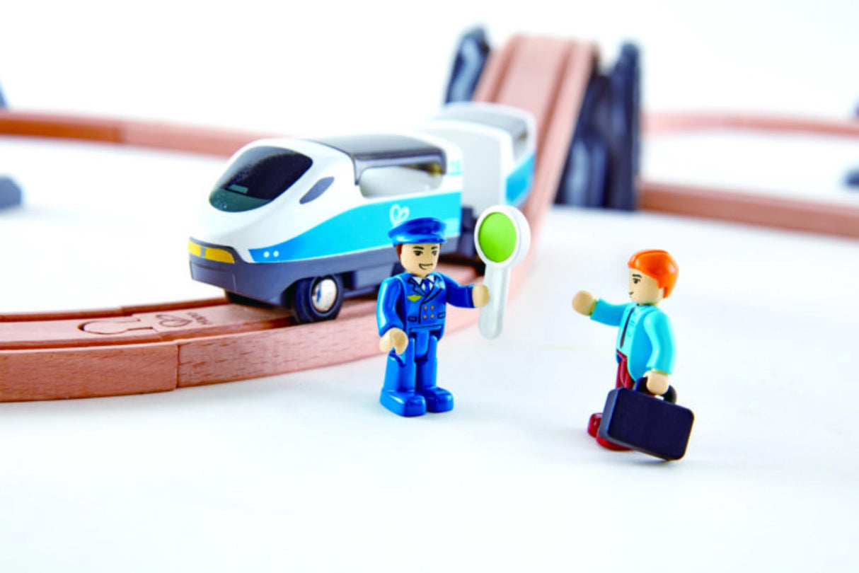 Hape: Passenger Train Figure of 8 Safety Set