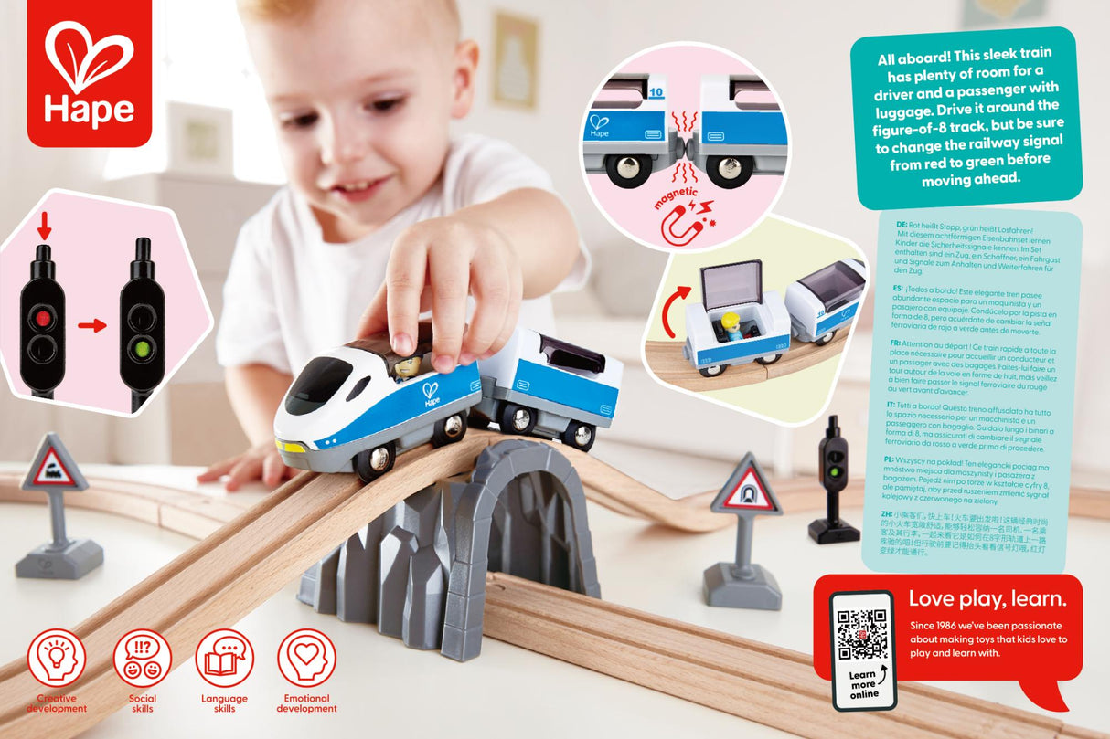 Hape: Passenger Train Figure of 8 Safety Set