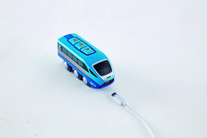 Hape: Remote-Control Train