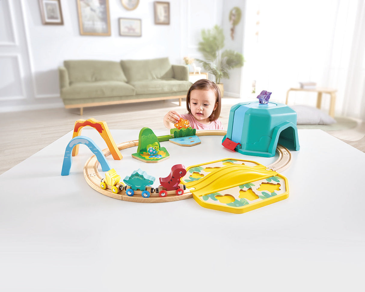 Hape: Dinosaur Train Bucket Set