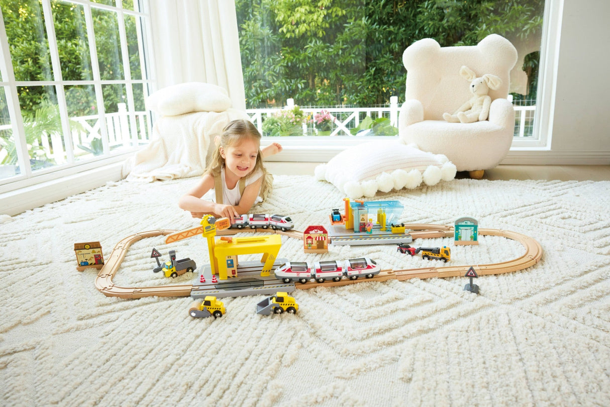 Hape: Railway Crane Construction